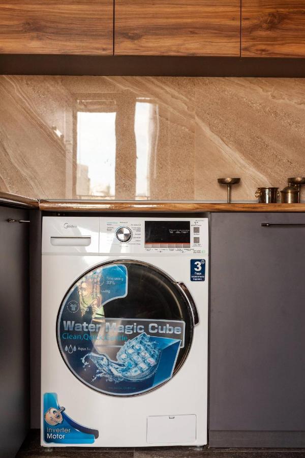 Veli Group Apartment In Old City Kutaiszi Kültér fotó